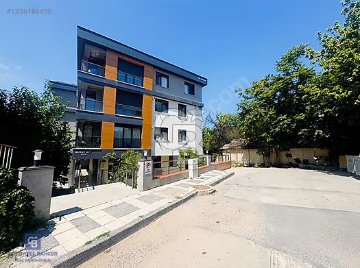 ACIBADEM ARMA ÇIKMAZI SOKAKTA 3+1 SATILIK DUBLEKS DAİRE