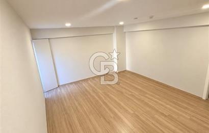 TURAN GÜNEŞ BULVARINDA YOLA CEPHELİ 280M+50M SATILIK DÜKKAN