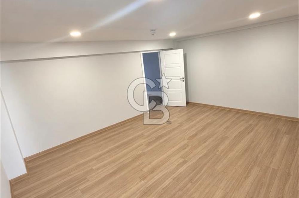 TURAN GÜNEŞ BULVARINDA YOLA CEPHELİ 280M+50M SATILIK DÜKKAN