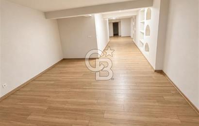 TURAN GÜNEŞ BULVARINDA YOLA CEPHELİ 280M+50M SATILIK DÜKKAN