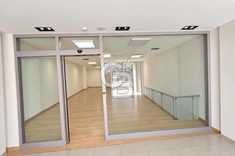 TURAN GÜNEŞ BULVARINDA YOLA CEPHELİ 280M+50M SATILIK DÜKKAN