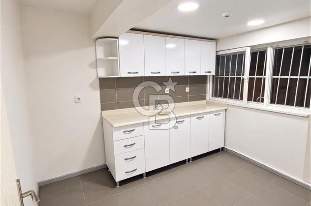 TURAN GÜNEŞ BULVARINDA YOLA CEPHELİ 280M+50M SATILIK DÜKKAN
