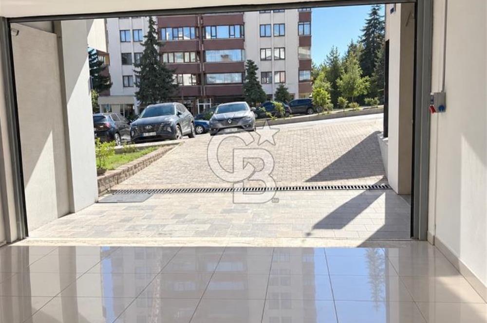 TURAN GÜNEŞ BULVARINDA YOLA CEPHELİ 280M+50M SATILIK DÜKKAN