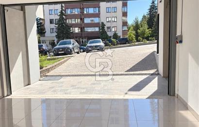 TURAN GÜNEŞ BULVARINDA YOLA CEPHELİ 280M+50M SATILIK DÜKKAN