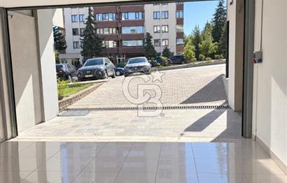TURAN GÜNEŞ BULVARINDA YOLA CEPHELİ 280M+50M SATILIK DÜKKAN