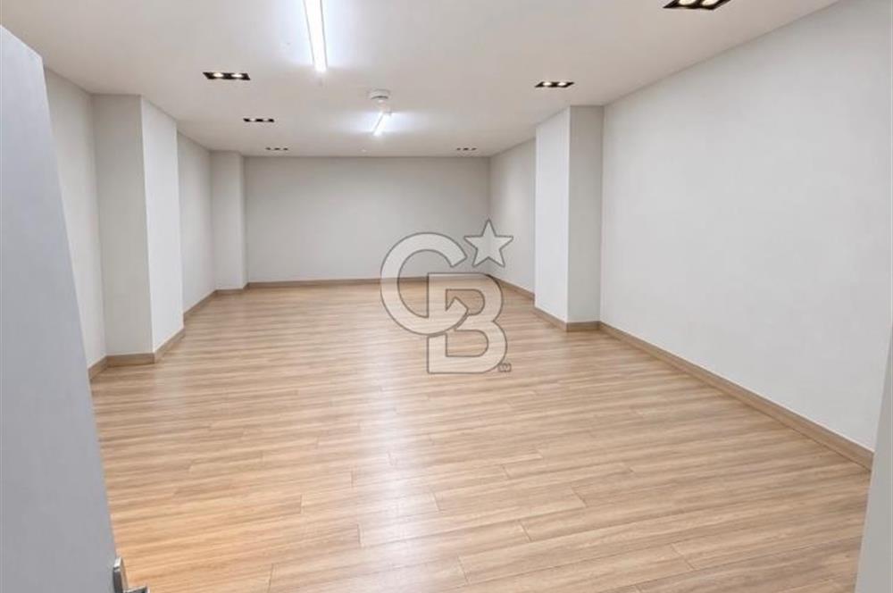 TURAN GÜNEŞ BULVARINDA YOLA CEPHELİ 280M+50M SATILIK DÜKKAN