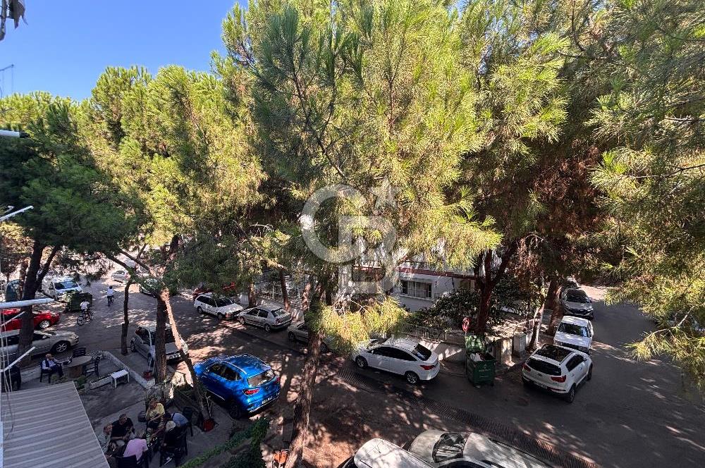 Karabağlar esenyalı da kiralık 3+1 Daire 