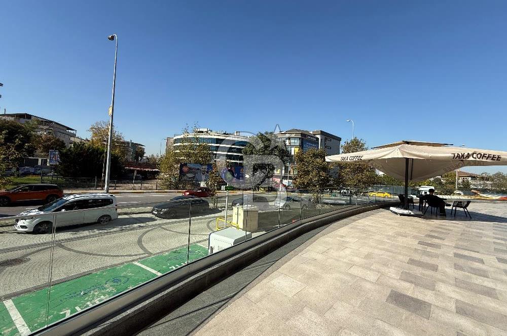 MERKEZ HAYAT ÇARŞI’DA 190 M² TERASLI, 2 KATLI KİRALIK DÜKKÂN