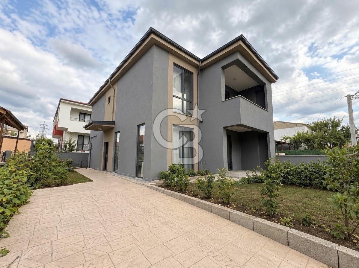 KOCAELİ BAŞİSKELE 4+1 SATILIK TAM MÜSTAKİL VİLLA
