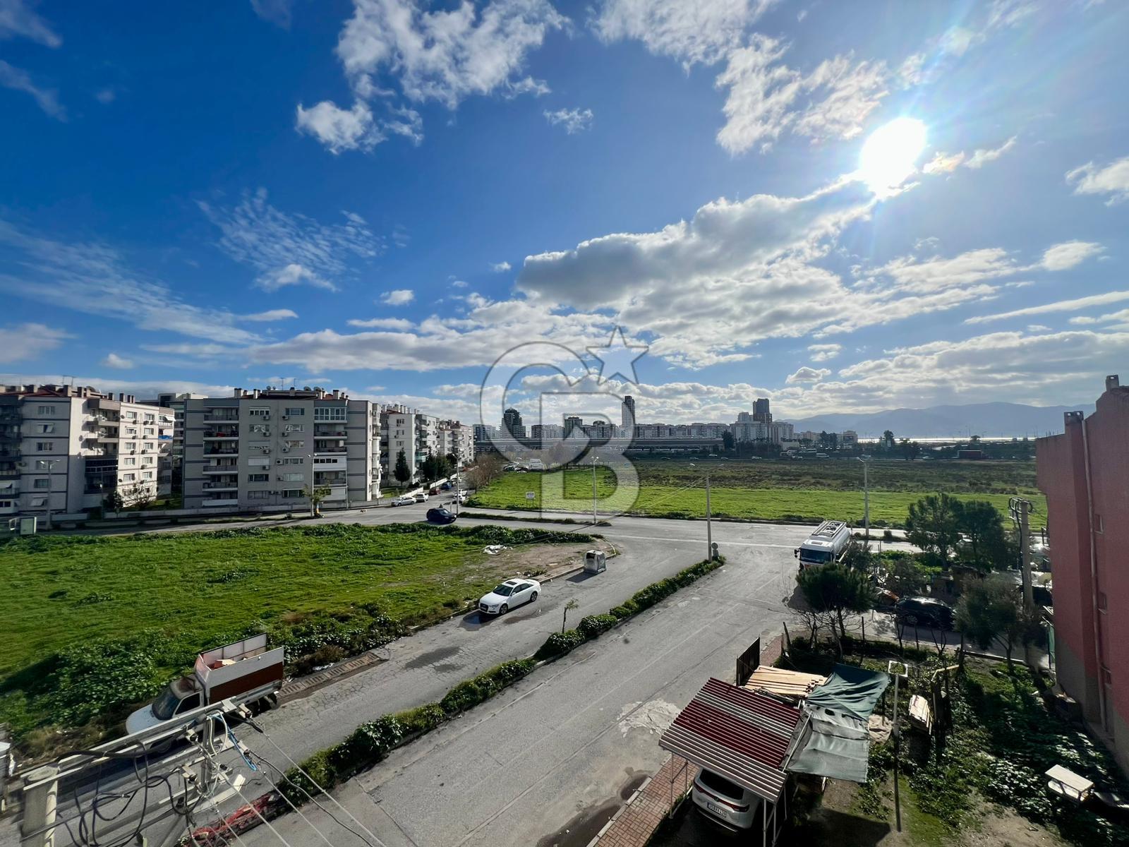 Çiğli Ataşehir Mahallesi'nde 2+1 Kiralık Daire