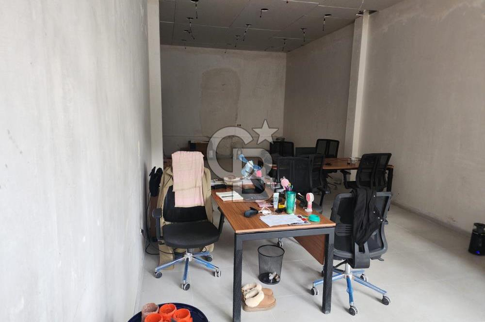 BOSTANCI GÖSTERİ MERKEZİ YAKININDA BACALI HER İŞE UYGUN DÜKKAN