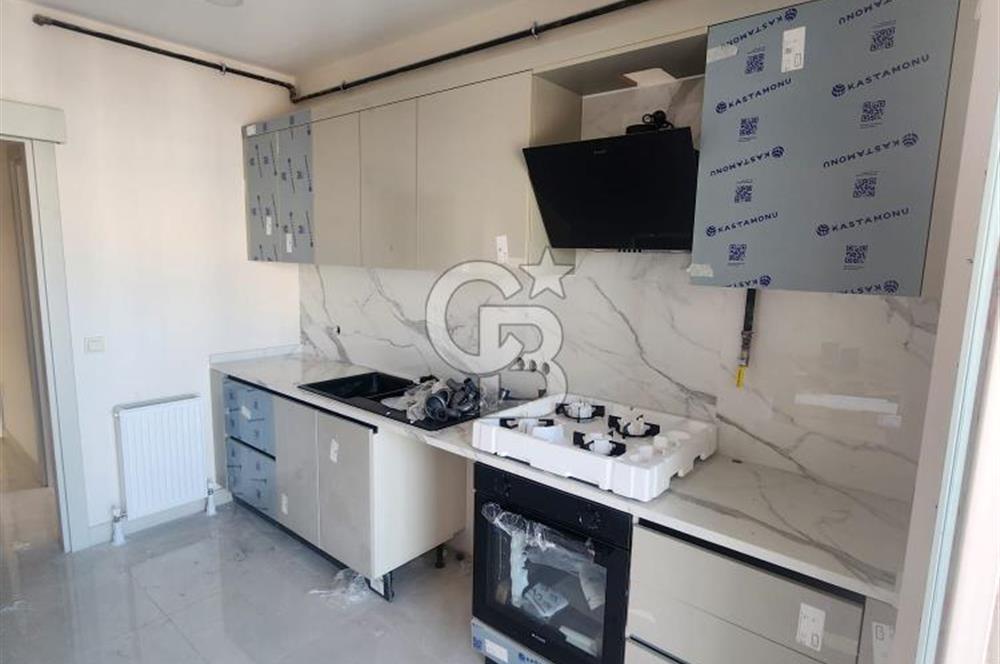 BOSTANCI GÖSTERİ MERKEZİ KARŞISINDA SIFIR BİNADA OTURUMA HAZIR