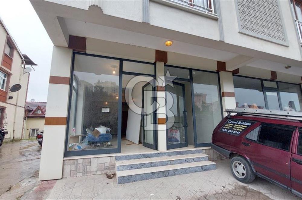 İZMİT YEŞİLOVA ŞEHİR HASTANESİ ÇAPRAZI İSKANLI SATILIK DÜKKANLAR