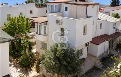 Datça Burgaz'da Denizin Mavisine Komşu, Satılık 4+1 Villa