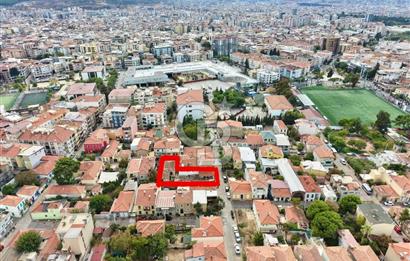 Buca merkez de bahçeli tarihi ev