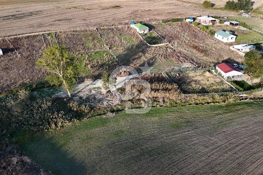 İzettin de 384m2 hisseli parsel