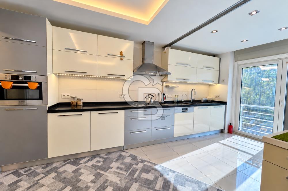 Maltepe Sahilde, Sahil İncisi Sitesi'nde Özel Tasarımıyla Öne Çıkan Ferah 4.5+1