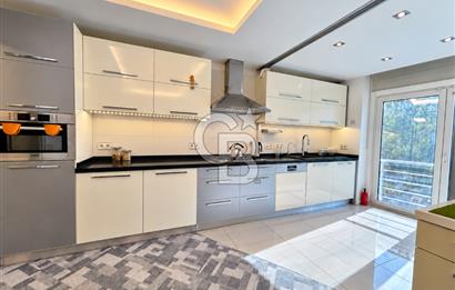 Maltepe Sahilde, Sahil İncisi Sitesi'nde Özel Tasarımıyla Öne Çıkan Ferah 4.5+1