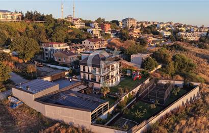 GÜRPINAR'DA 1800m2 PANORAMİK MANZARALI ÖZEL YAŞAM KOMPLEKSİ