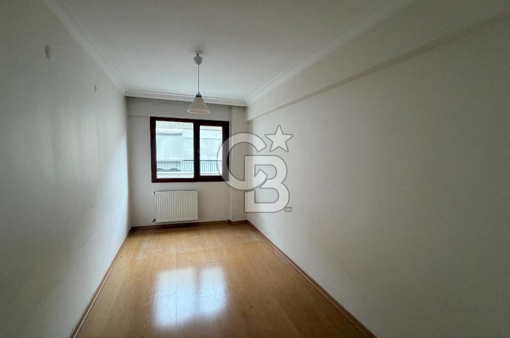 Karşıyaka Yalı Mahallesi’nde Ebeveyn Banyolu Ferah 2+1 Kiralık