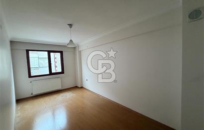 Karşıyaka Yalı Mahallesi’nde Ebeveyn Banyolu Ferah 2+1 Kiralık
