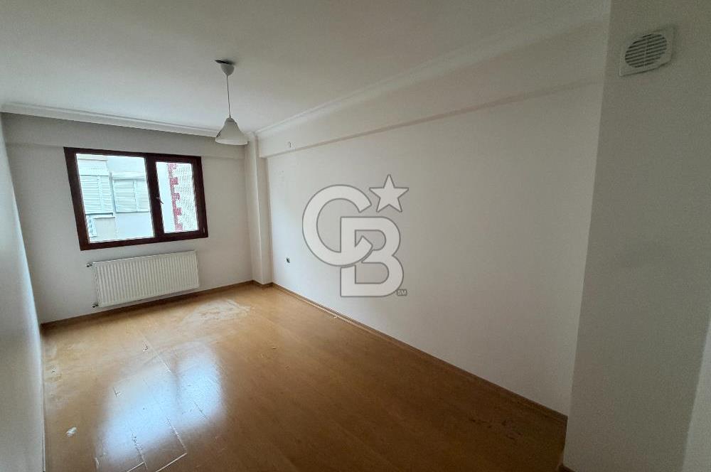 Karşıyaka Yalı Mahallesi’nde Ebeveyn Banyolu Ferah 2+1 Kiralık