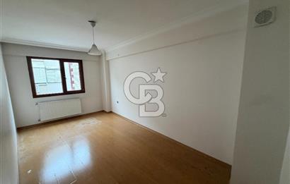 Karşıyaka Yalı Mahallesi’nde Ebeveyn Banyolu Ferah 2+1 Kiralık