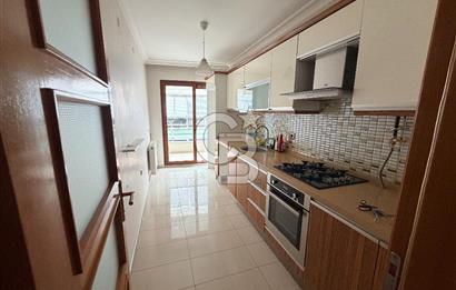 Karşıyaka Yalı Mahallesi’nde Ebeveyn Banyolu Ferah 2+1 Kiralık