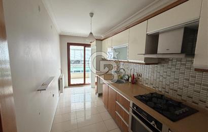 Karşıyaka Yalı Mahallesi’nde Ebeveyn Banyolu Ferah 2+1 Kiralık