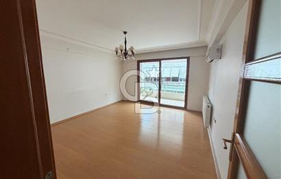 Karşıyaka Yalı Mahallesi’nde Ebeveyn Banyolu Ferah 2+1 Kiralık