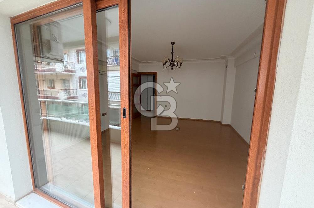 Karşıyaka Yalı Mahallesi’nde Ebeveyn Banyolu Ferah 2+1 Kiralık