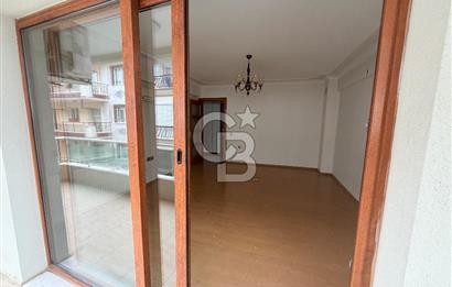 Karşıyaka Yalı Mahallesi’nde Ebeveyn Banyolu Ferah 2+1 Kiralık
