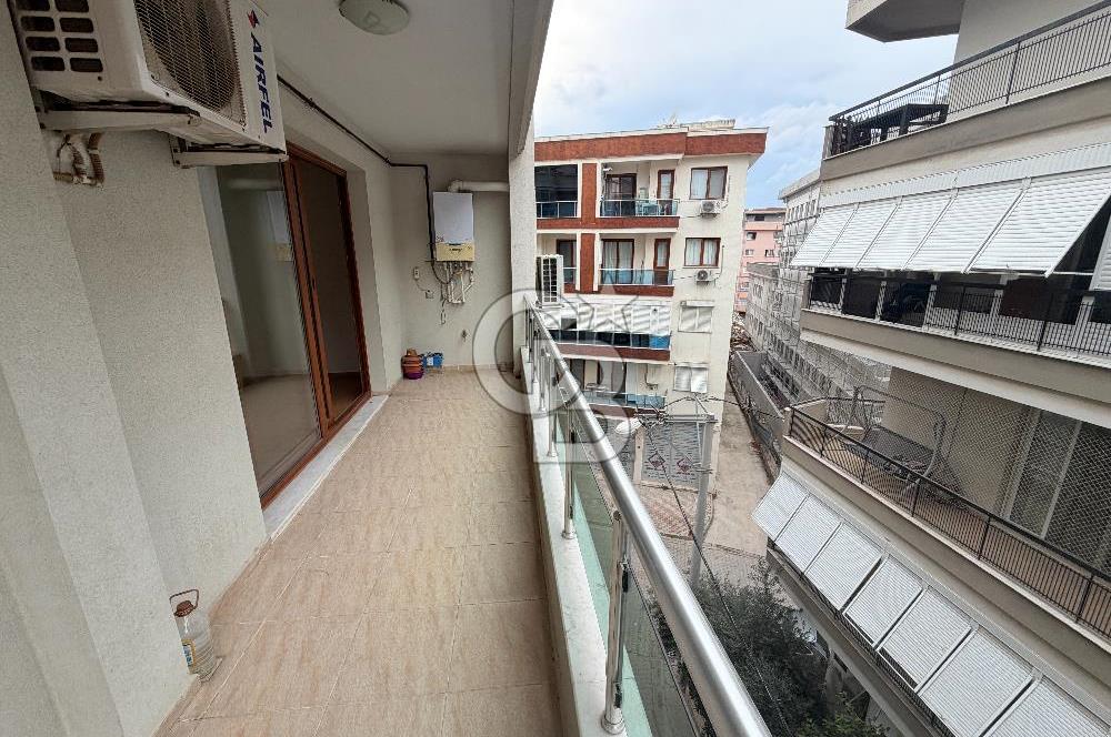 Karşıyaka Yalı Mahallesi’nde Ebeveyn Banyolu Ferah 2+1 Kiralık