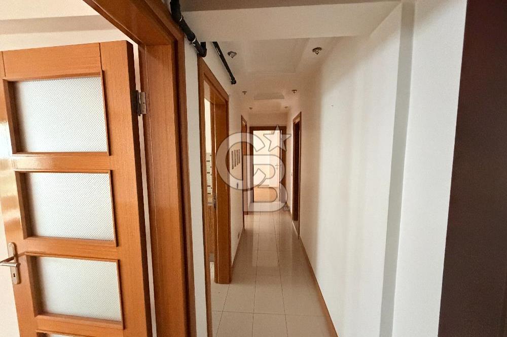 Karşıyaka Yalı Mahallesi’nde Ebeveyn Banyolu Ferah 2+1 Kiralık