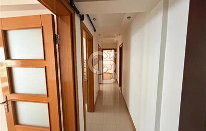 Karşıyaka Yalı Mahallesi’nde Ebeveyn Banyolu Ferah 2+1 Kiralık
