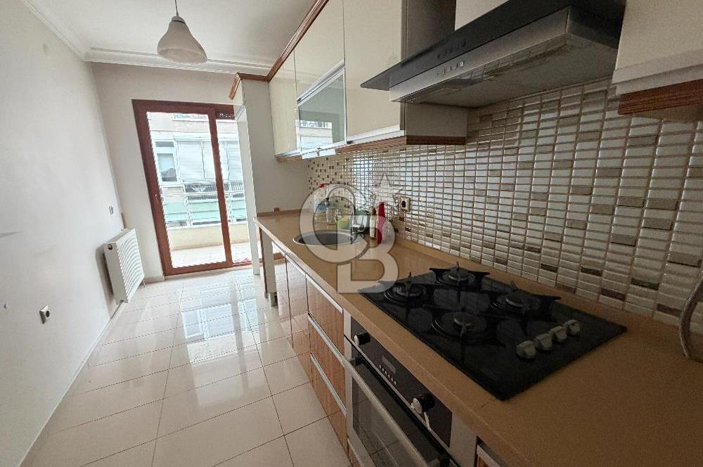 Karşıyaka Yalı Mahallesi’nde Ebeveyn Banyolu Ferah 2+1 Kiralık