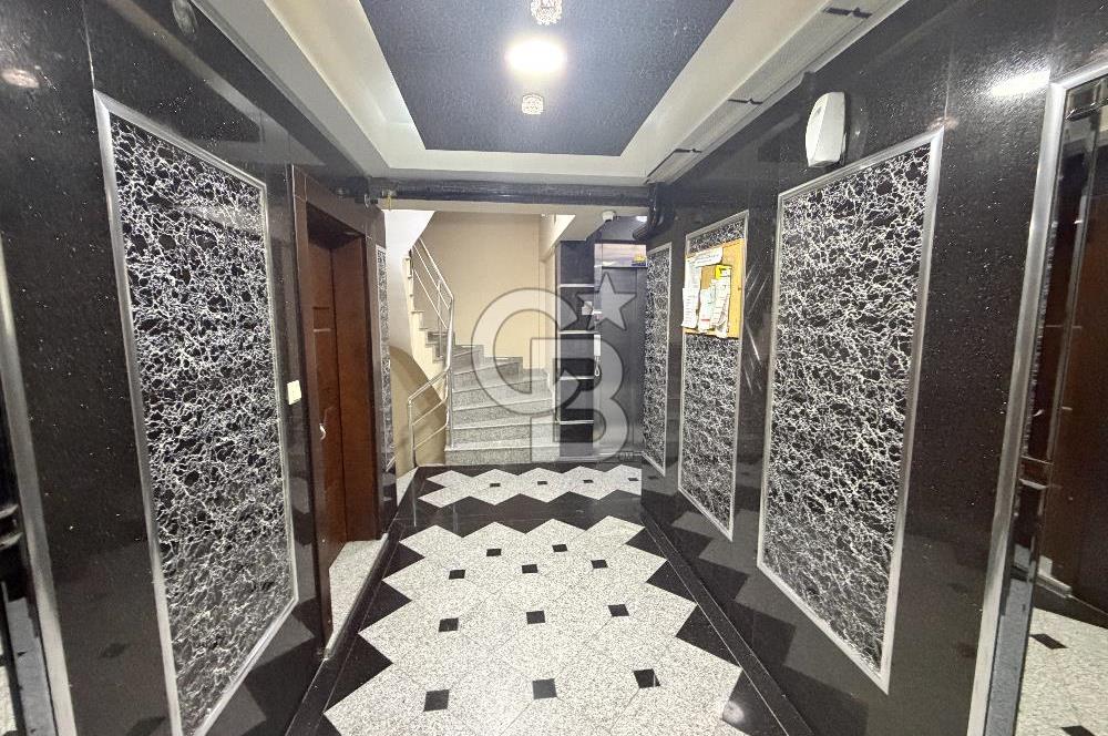 Karşıyaka Yalı Mahallesi’nde Ebeveyn Banyolu Ferah 2+1 Kiralık