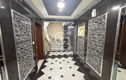 Karşıyaka Yalı Mahallesi’nde Ebeveyn Banyolu Ferah 2+1 Kiralık