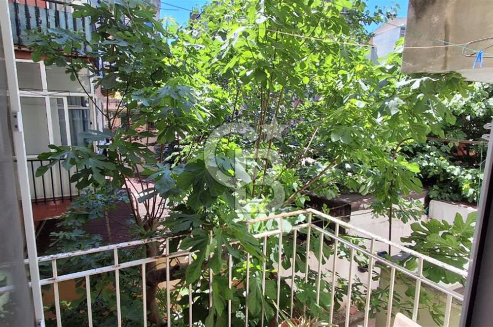 Kadıköy Rasimpaşa'da Kiralık Eşyalı 2+1 Balkonlu Daire