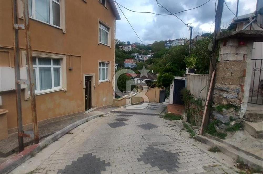 BEYKOZ'DA 3 KATLI MÜSTAKİL EV