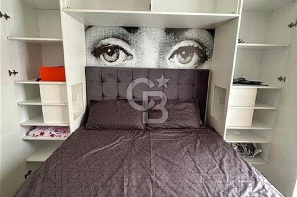 Moda'da yeni eşyalı 1+1 kombili daire