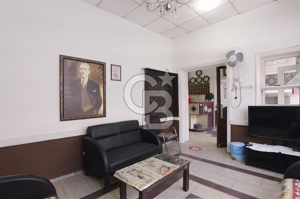 İzmir Konak Basmane Satılık 700 m² Komple Bina