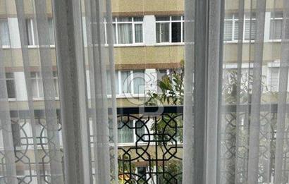 Moda'da yeni eşyalı 1+1 kombili daire