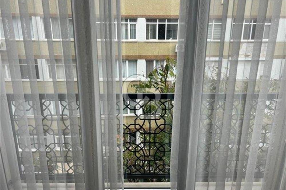 Moda'da yeni eşyalı 1+1 kombili daire