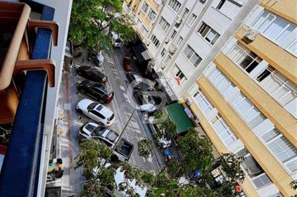 Moda'da yeni eşyalı 1+1 kombili daire