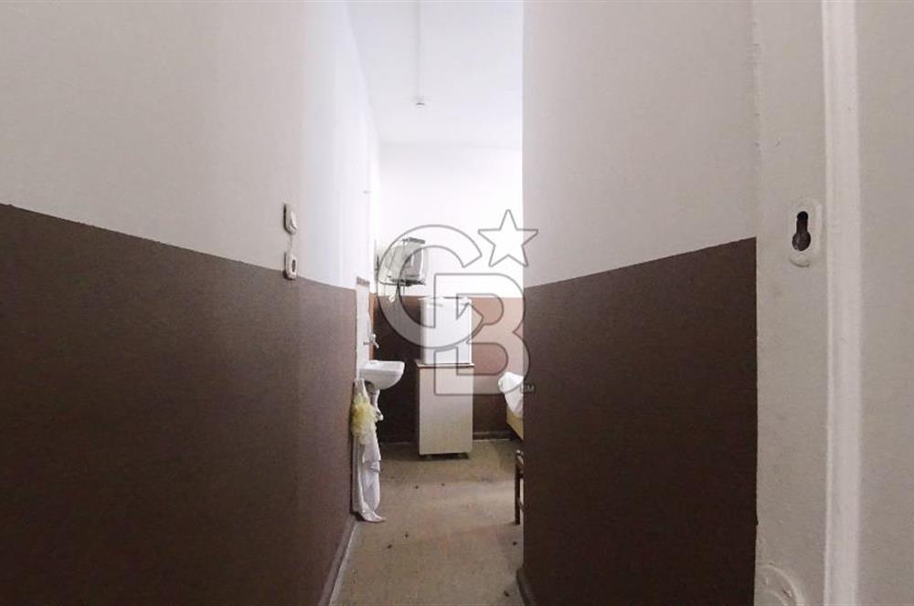 İzmir Konak Basmane Satılık 700 m² Komple Bina