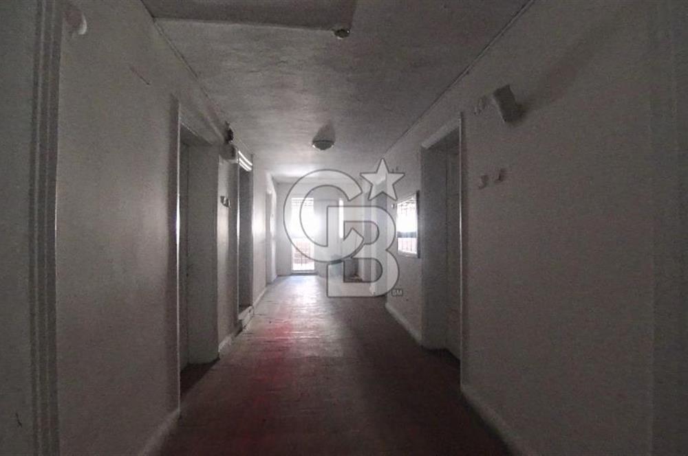 İzmir Konak Basmane Satılık 700 m² Komple Bina