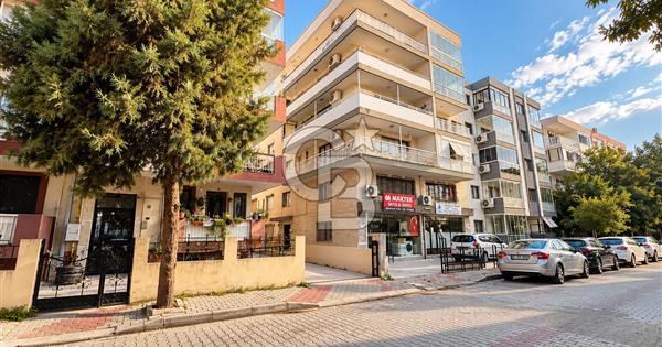 Karşıyaka Bahçelievler’de 3+1 tadilatlı Kiralık Daire - 377595
