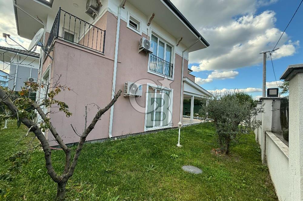 KURTKÖYDE SIFIR LÜKS ISITMALI HAVUZLU, HER ODASI KLİMALI VİLLA