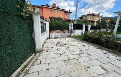 KURTKÖYDE SIFIR LÜKS ISITMALI HAVUZLU, HER ODASI KLİMALI VİLLA